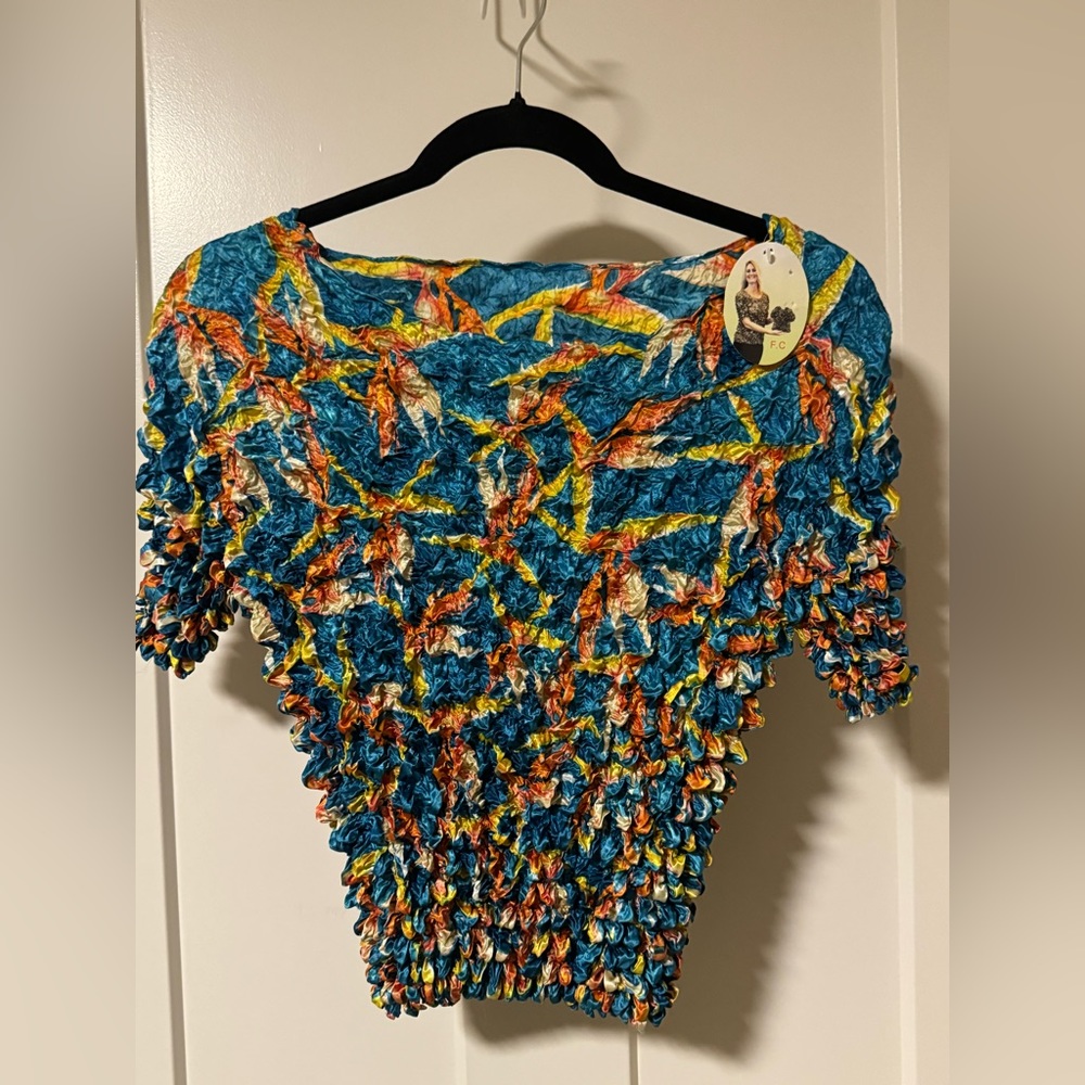 Vintage  Y2K Popcorn Shirt SUPER STRETCHY Floral Short Sleeve ONE SIZE Fits most